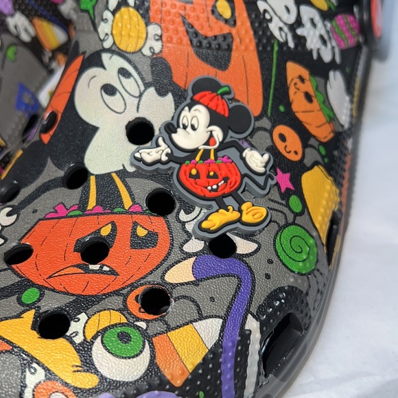 M8/W10 DISNEY CROCS Mickey and Minnie Halloween Shoes - Picture 11 of 14